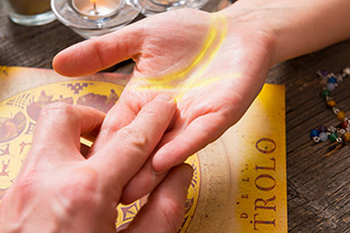 Psychic palm reading of hand lines